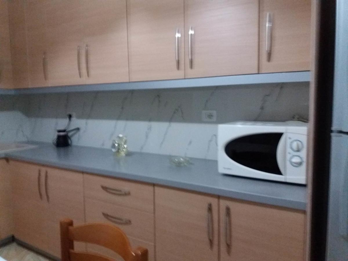 Zeta'S Apartments Sarande Exterior photo